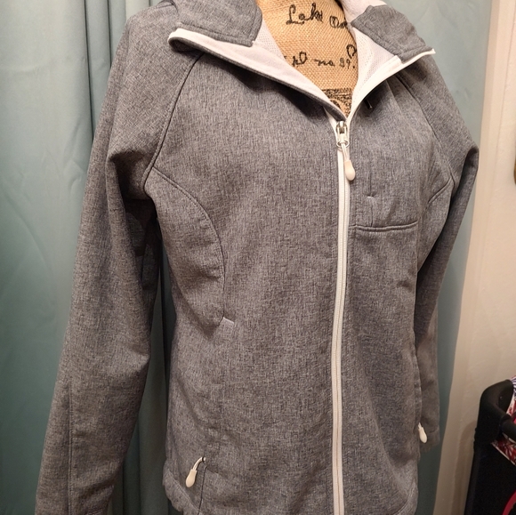 Hooded jacket, like New condition - Picture 8 of 9